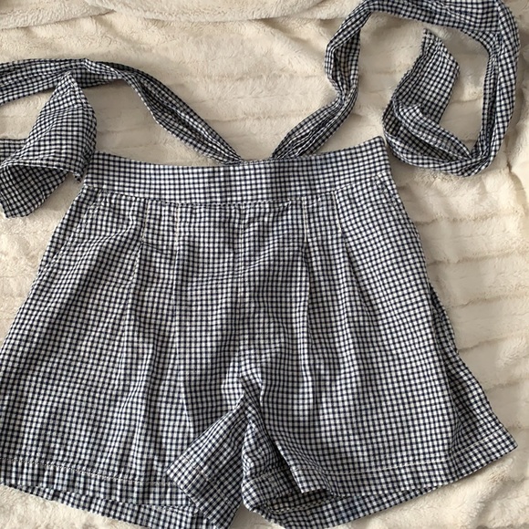 Anthropologie dress shorts - Picture 3 of 4